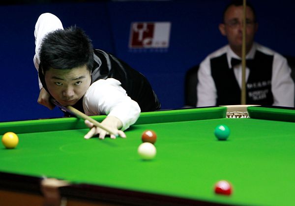 洲足坛的焦 洲足坛的焦