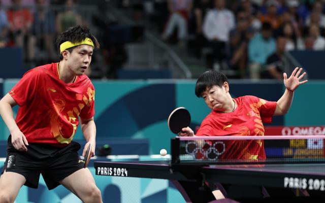 员会通过他 员会通过他